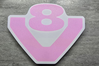 Logo V8 Rose Premium – Personnalisation Camion & Simulateur